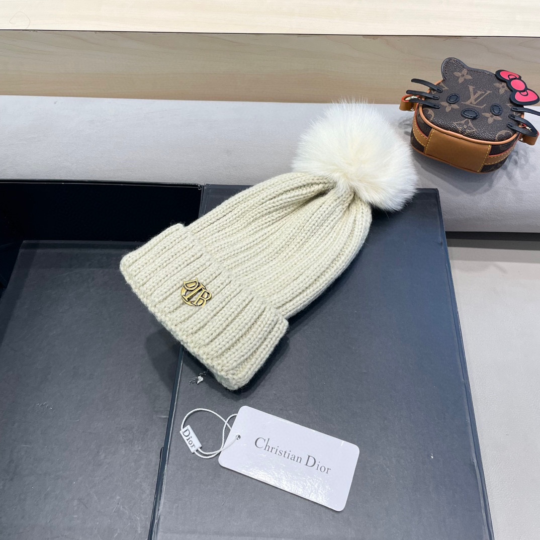 moncler针织帽秋冬新款帽子女士毛线帽仿狐狸毛球球帽假毛球加厚保暖帽子