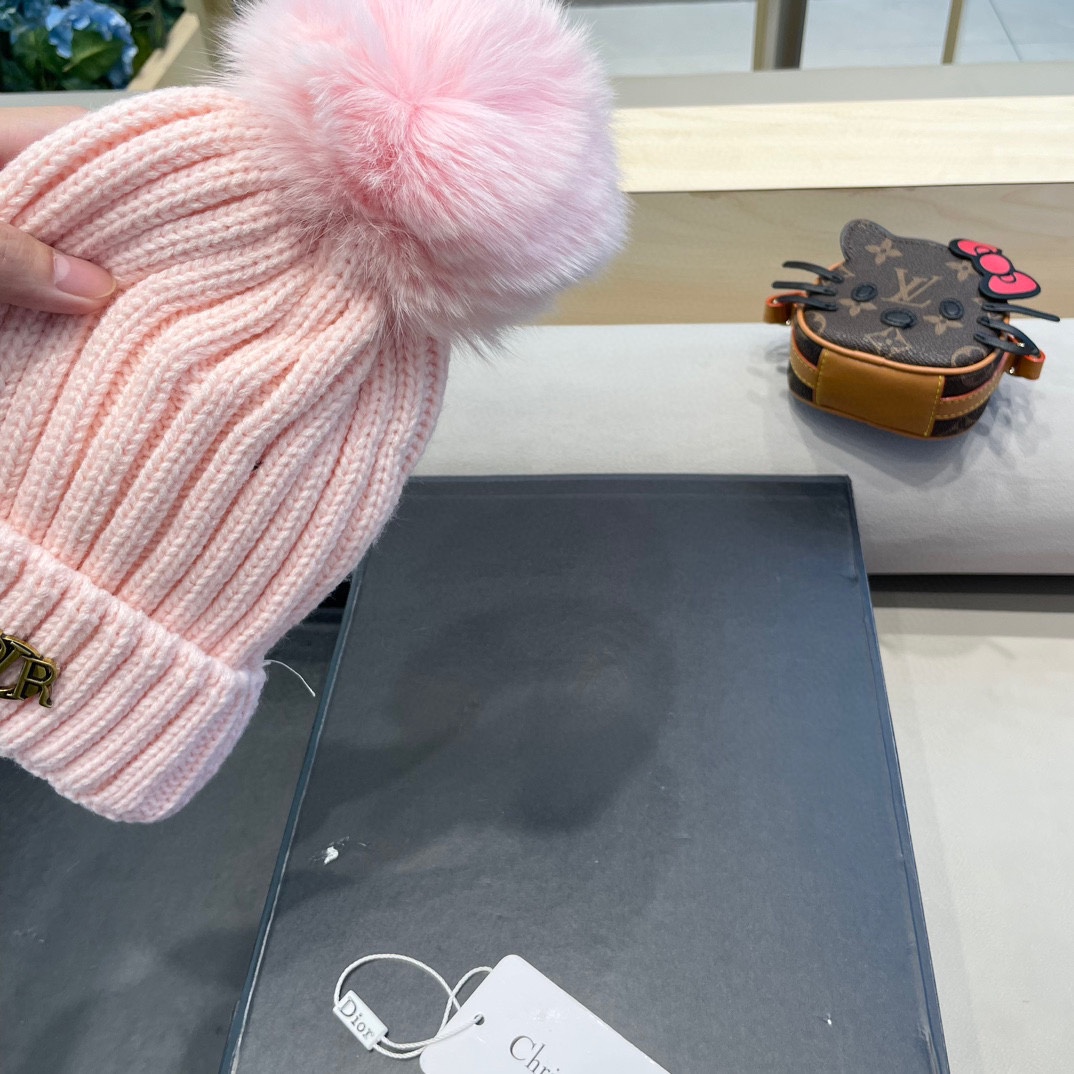 moncler针织帽秋冬新款帽子女士毛线帽仿狐狸毛球球帽假毛球加厚保暖帽子