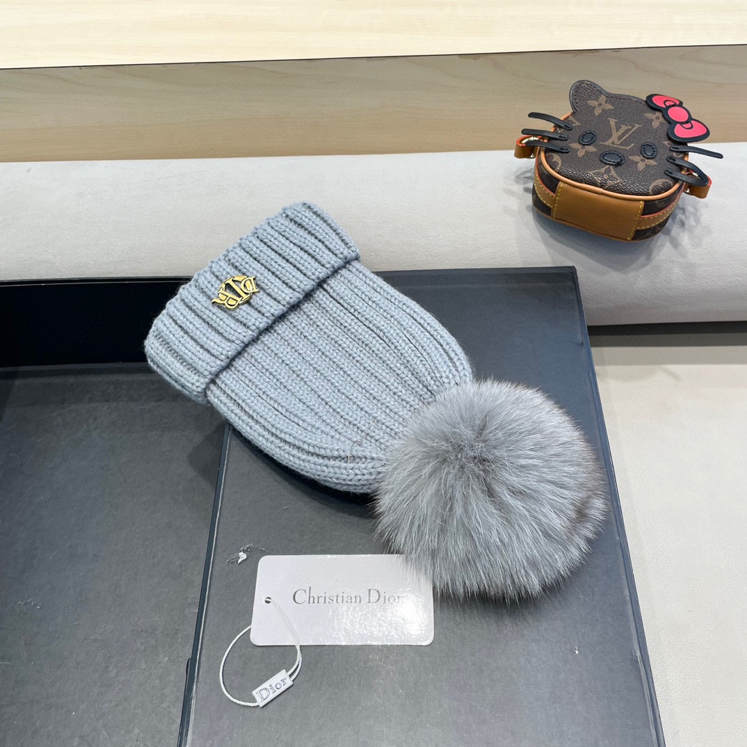 moncler针织帽秋冬新款帽子女士毛线帽仿狐狸毛球球帽假毛球加厚保暖帽子