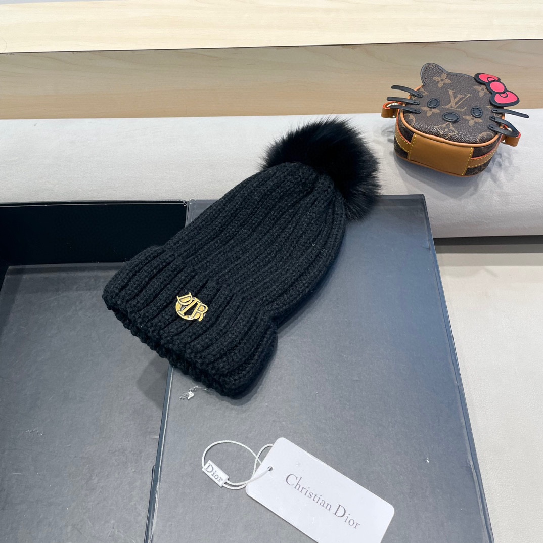 moncler针织帽秋冬新款帽子女士毛线帽仿狐狸毛球球帽假毛球加厚保暖帽子