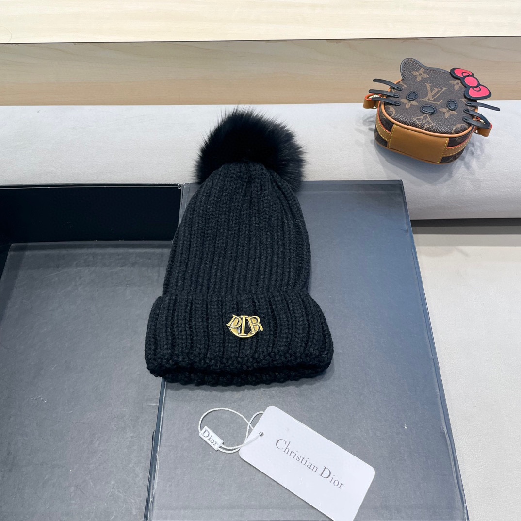 moncler针织帽秋冬新款帽子女士毛线帽仿狐狸毛球球帽假毛球加厚保暖帽子