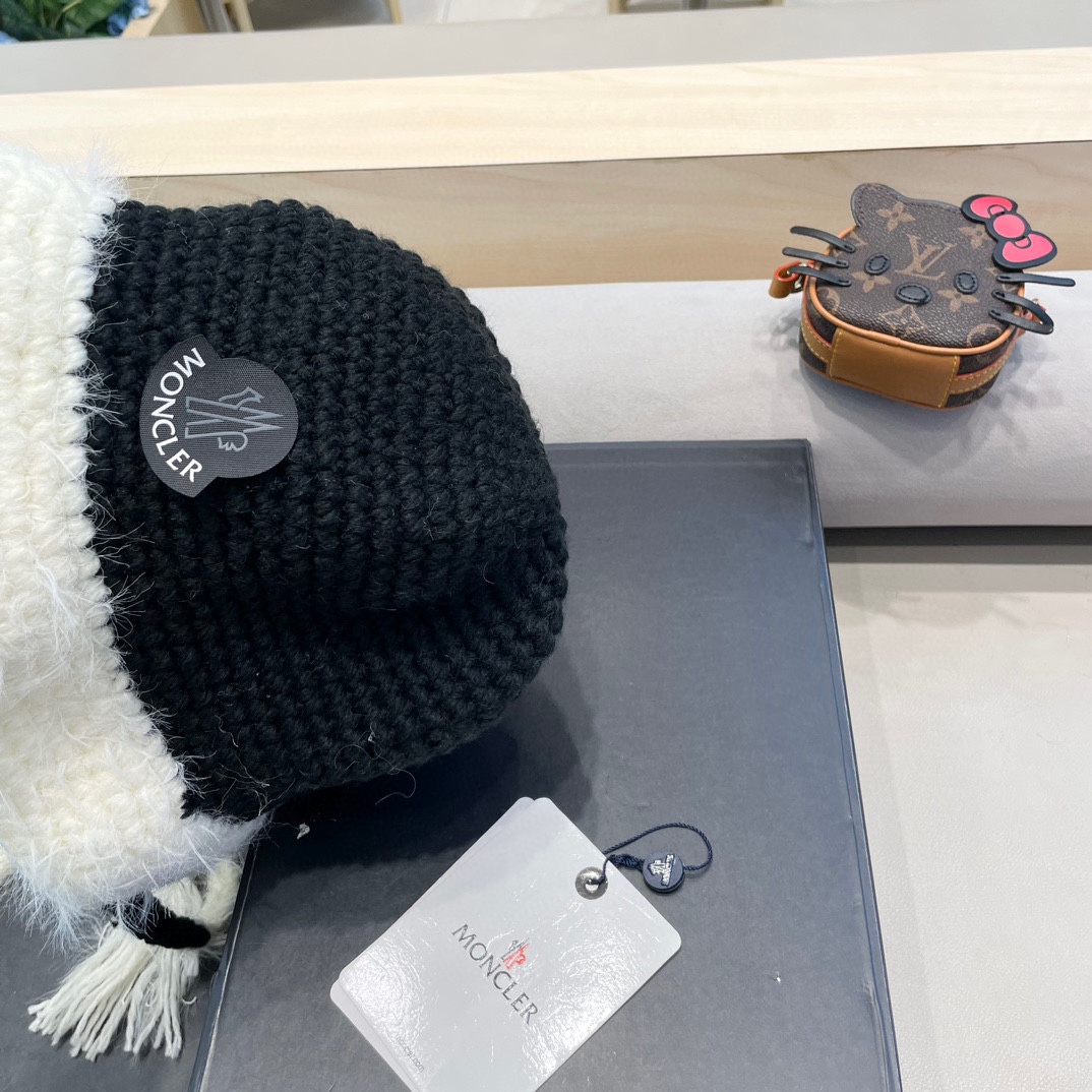  moncler  新款针织渔夫帽女时尚拼色流苏水桶帽秋冬季保暖毛线帽子女