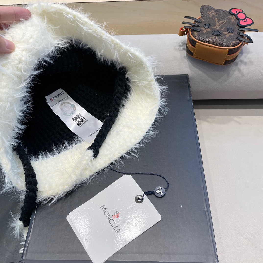  moncler  新款针织渔夫帽女时尚拼色流苏水桶帽秋冬季保暖毛线帽子女