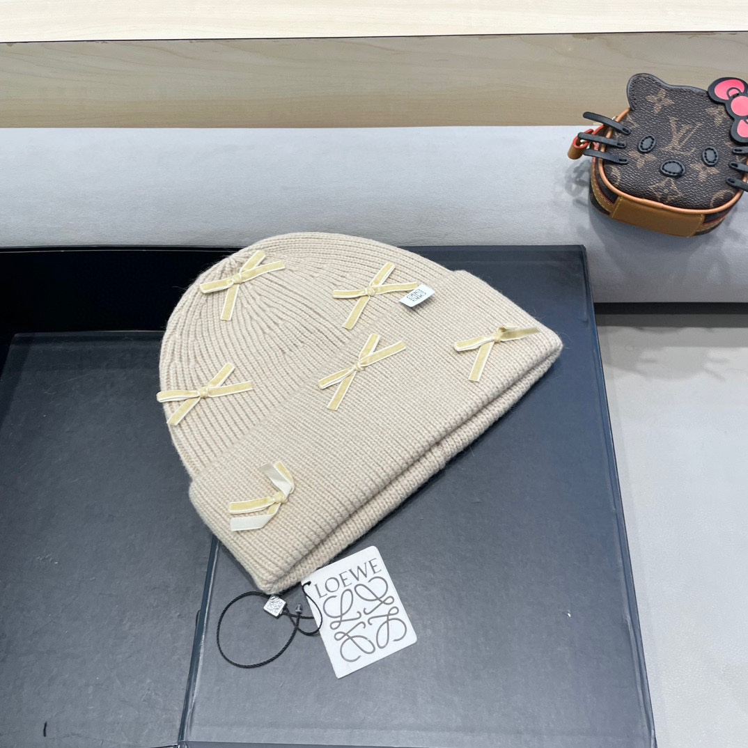  罗意威loewe太甜了！蝴蝶结针织兔毛毛线帽子女秋冬ins甜美加厚保暖冷帽手套