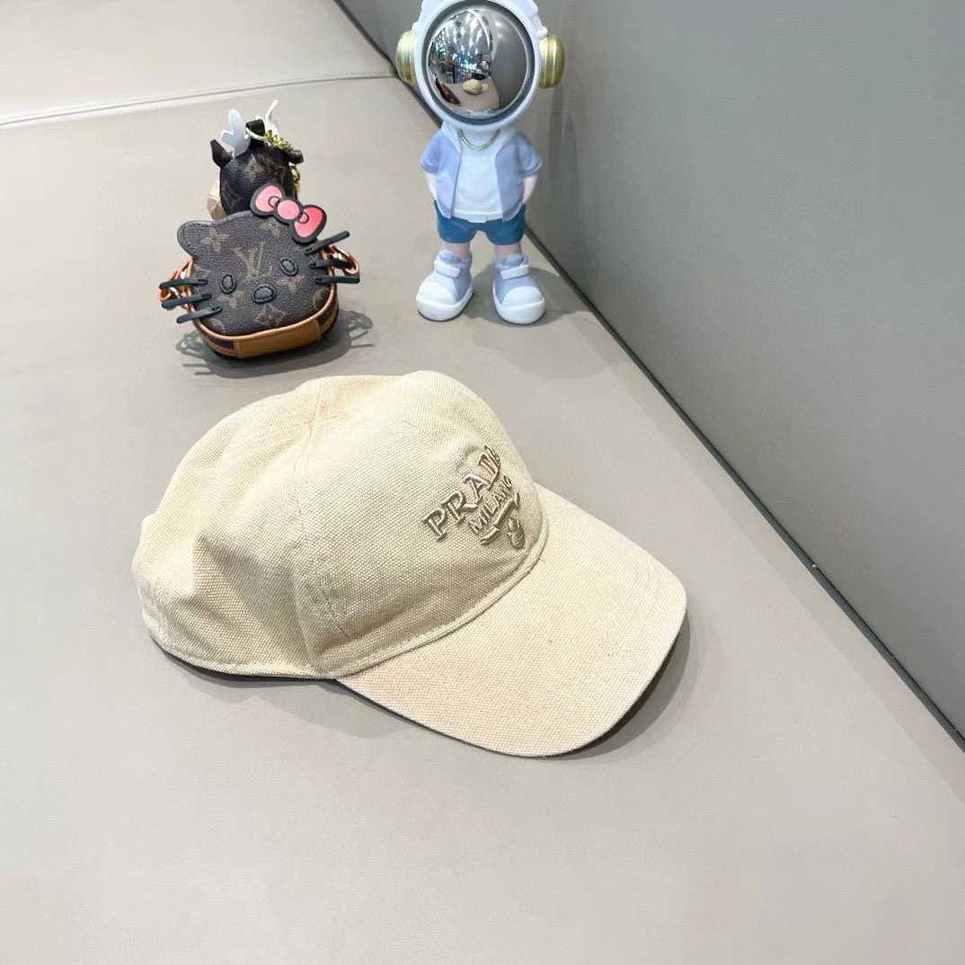   Prada/普拉达刺绣LOGO遮阳帽做旧嘻哈帽男女同款鸭舌帽情侣棒球帽