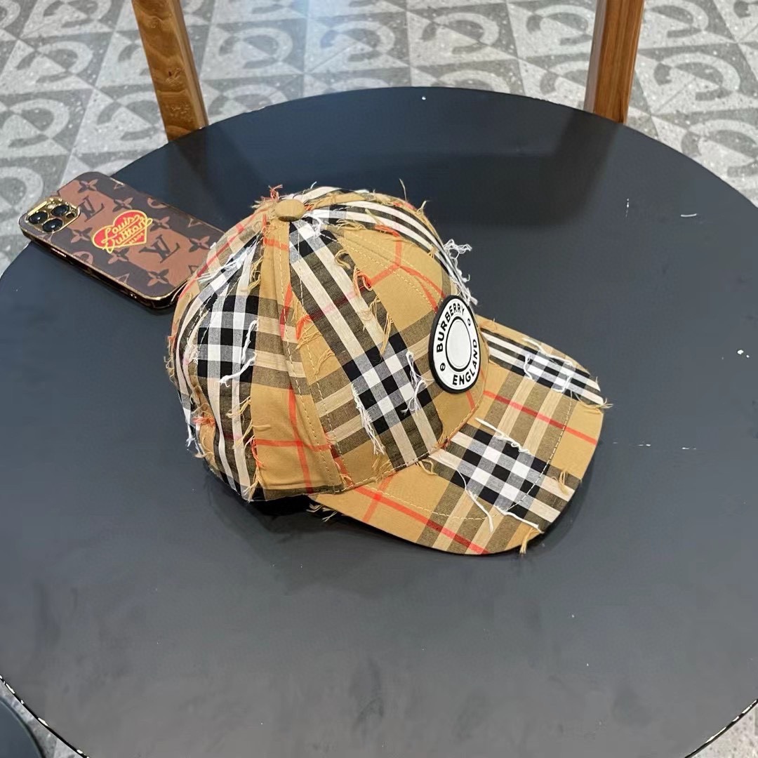    🧢Burberry（巴宝莉）新款原单刺绣字母棒球帽  专柜热卖款纯棉内里，完美版型，原厂品质，独家
