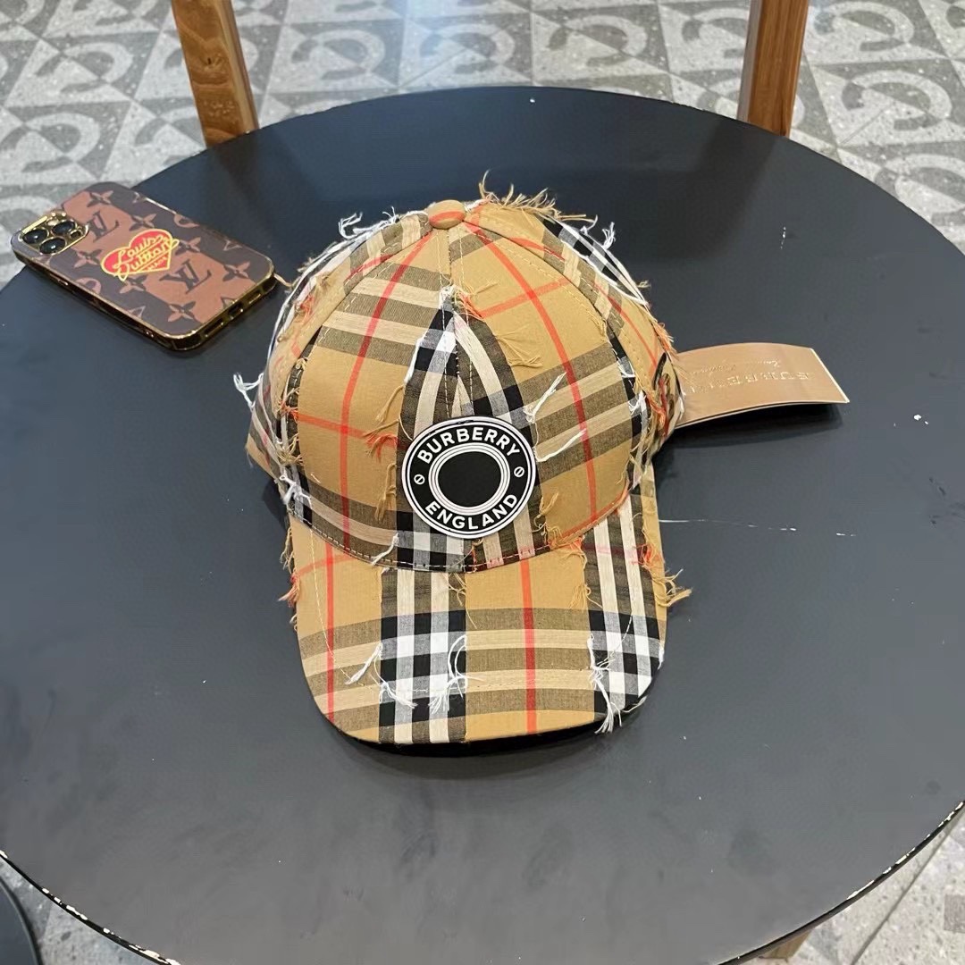 NO:362762,Burberry (Burberry) original single embroidered alphabet baseball hat, hot sale style pure cotton lining, perfect style, original quality, exclusive real shot, men and women hats, straw hats, fisherman hats, baseball hats, knit hats, hats, burberry, burberry, espadrilles, hatsBurberry（巴宝莉）原单刺绣字母棒球帽 专柜热卖款纯棉内里,完美版型,原厂品质,独家实物拍摄,男女款帽子草帽渔夫帽棒球帽针织帽,帽子,burberry,burberry,espadrilles,hats,hat