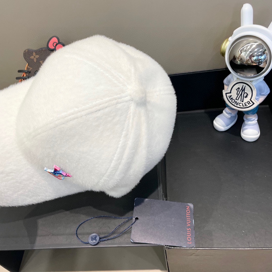  LouiVuittonLV👒秋冬新款专柜新款路易威登家棒球帽，简单大方 男女通用遮阳帽，男女通用