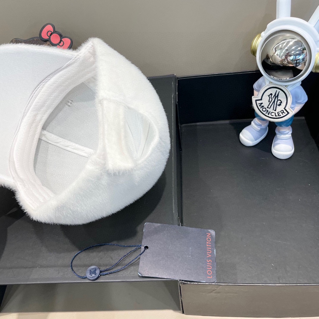  LouiVuittonLV👒秋冬新款专柜新款路易威登家棒球帽，简单大方 男女通用遮阳帽，男女通用