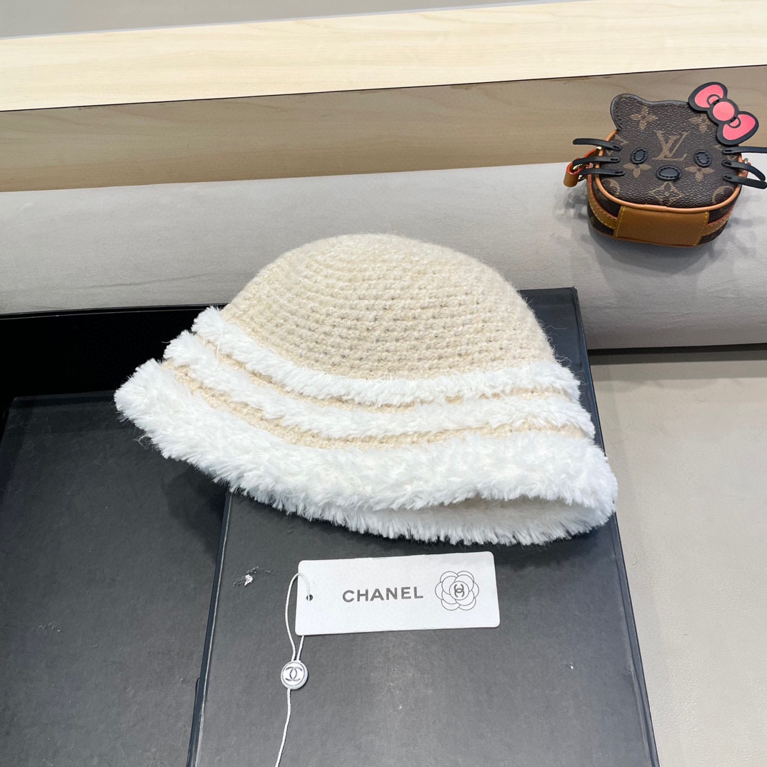  Chanel香奈儿秋冬厚款保暖水桶帽复古百搭显脸小渔夫帽大帽檐毛绒绕盆帽