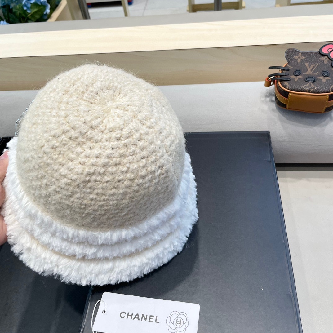  Chanel香奈儿秋冬厚款保暖水桶帽复古百搭显脸小渔夫帽大帽檐毛绒绕盆帽