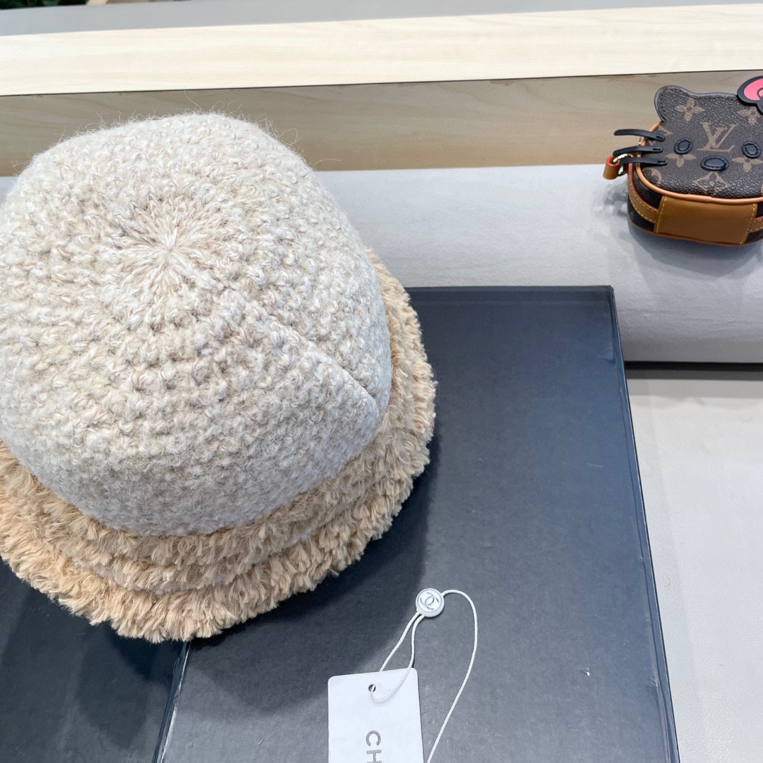  Chanel香奈儿秋冬厚款保暖水桶帽复古百搭显脸小渔夫帽大帽檐毛绒绕盆帽