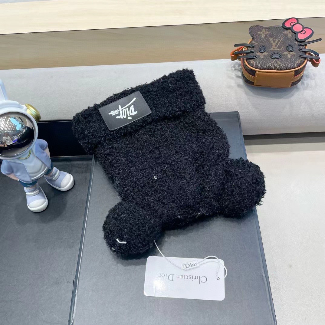 Dior冬季可爱卡通小熊耳朵毛线帽子女日系保暖毛绒加厚护耳学生针织帽