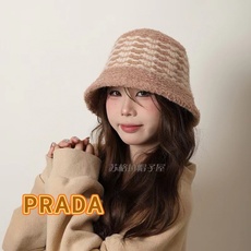 Prada拼色混织毛绒绒冬季加厚保暖渔夫帽时尚护耳帽显脸小水桶帽盆帽潮 Prada拼色混织毛绒绒冬季加厚保暖渔夫帽时尚护耳帽显脸小水桶帽盆帽潮