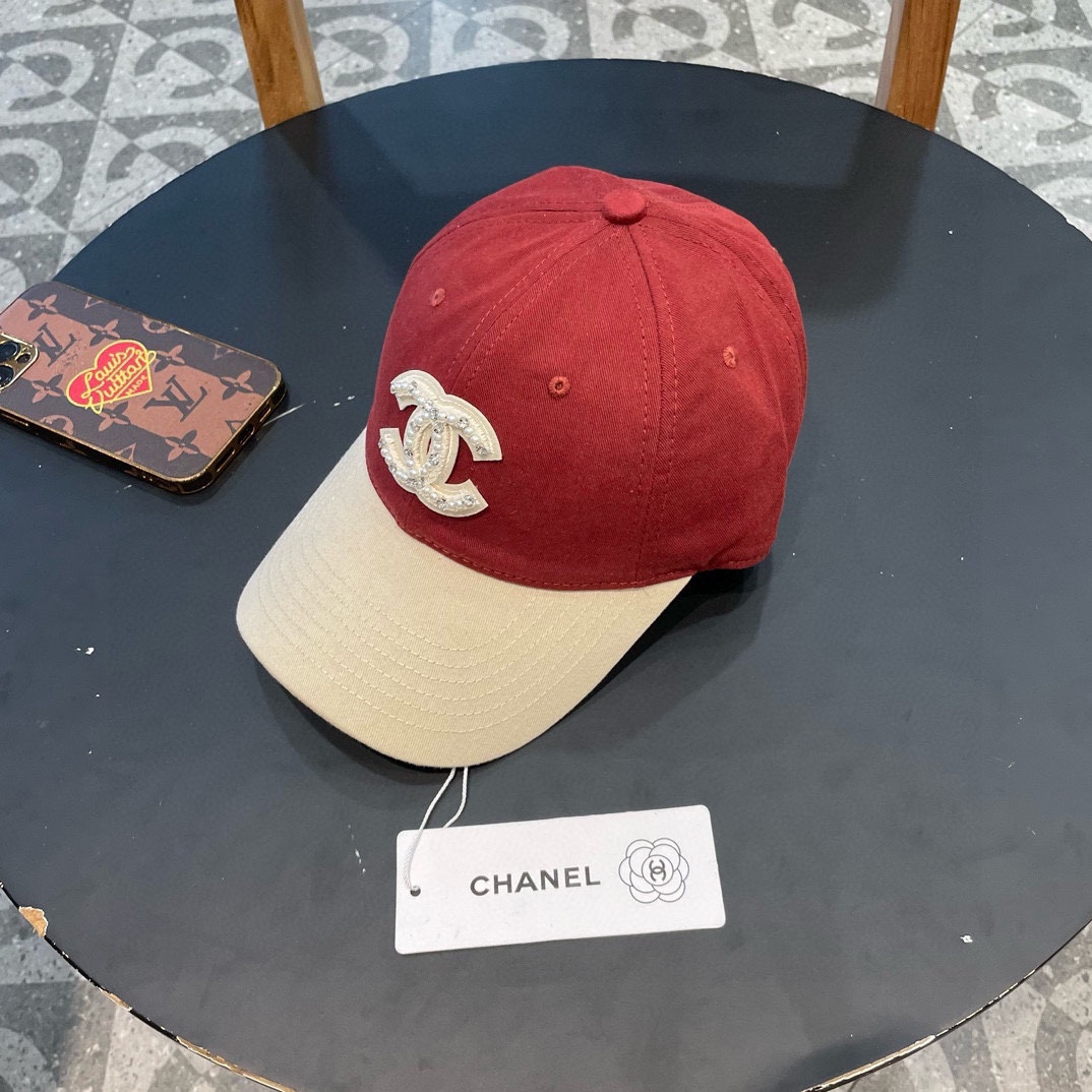 NO:221243,Chanel's new color-blocking baseball cap, cool colors, different styles for men and women, and the first batch is shipped first!  A must-have for fragrant powder!  Hat fisherman hat baseball hat knit hat, hat, chanel, espadrilles, hats19860909香奈儿新款拼色棒球帽,很酷的色系,男女佩戴都有不同style,第一批抢先出货！香粉必入款！帽子渔夫帽棒球帽针织帽,帽子,chanel,espadrilles,hats,hat