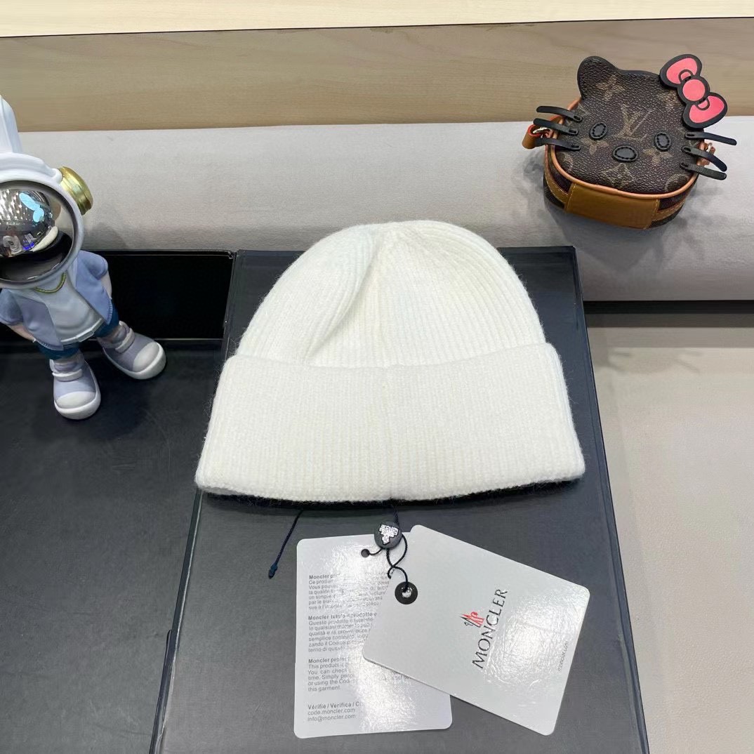 👒蒙‌口Moncler👒官‌网最新‎双LOGO蒙​口针​织‌帽‎，配​蒙口专​柜‎防尘‌袋，防伪‎标签​