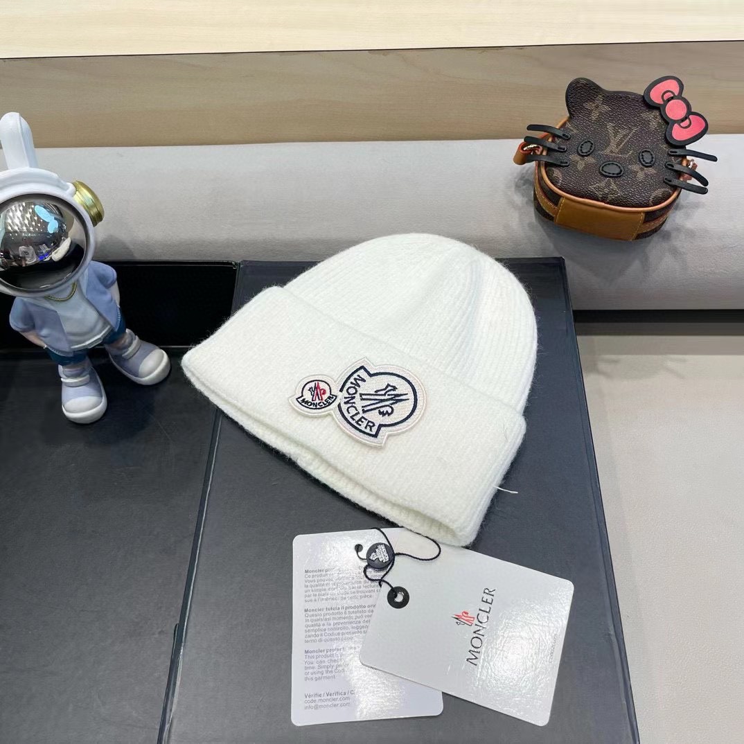 👒蒙‌口Moncler👒官‌网最新‎双LOGO蒙​口针​织‌帽‎，配​蒙口专​柜‎防尘‌袋，防伪‎标签​