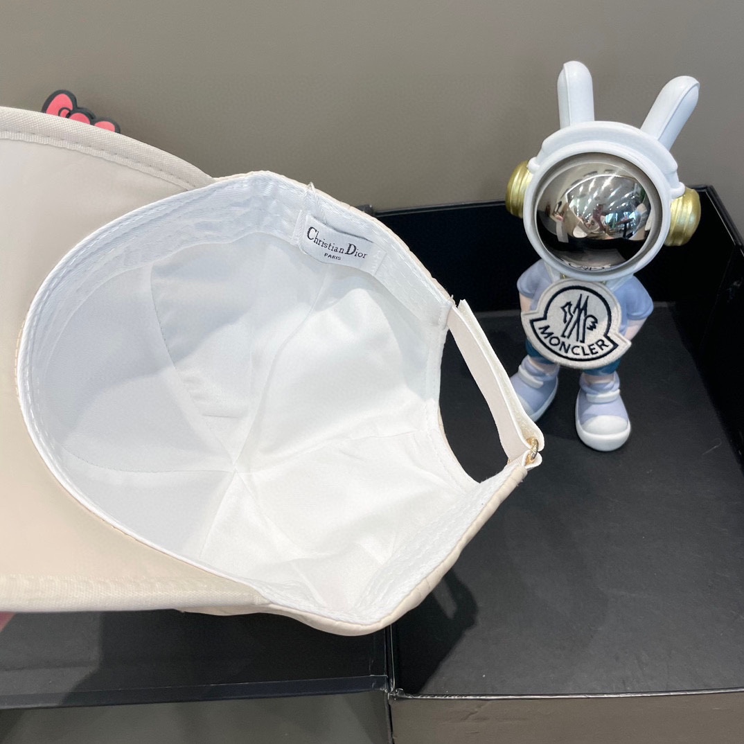  【DIOR迪奥】新款走量简约棒球帽🧢，新款出货，大牌款超好搭配，赶紧入手！