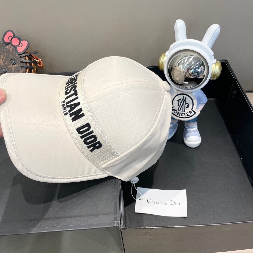  【DIOR迪奥】新款走量简约棒球帽🧢，新款出货，大牌款超好搭配，赶紧入手！