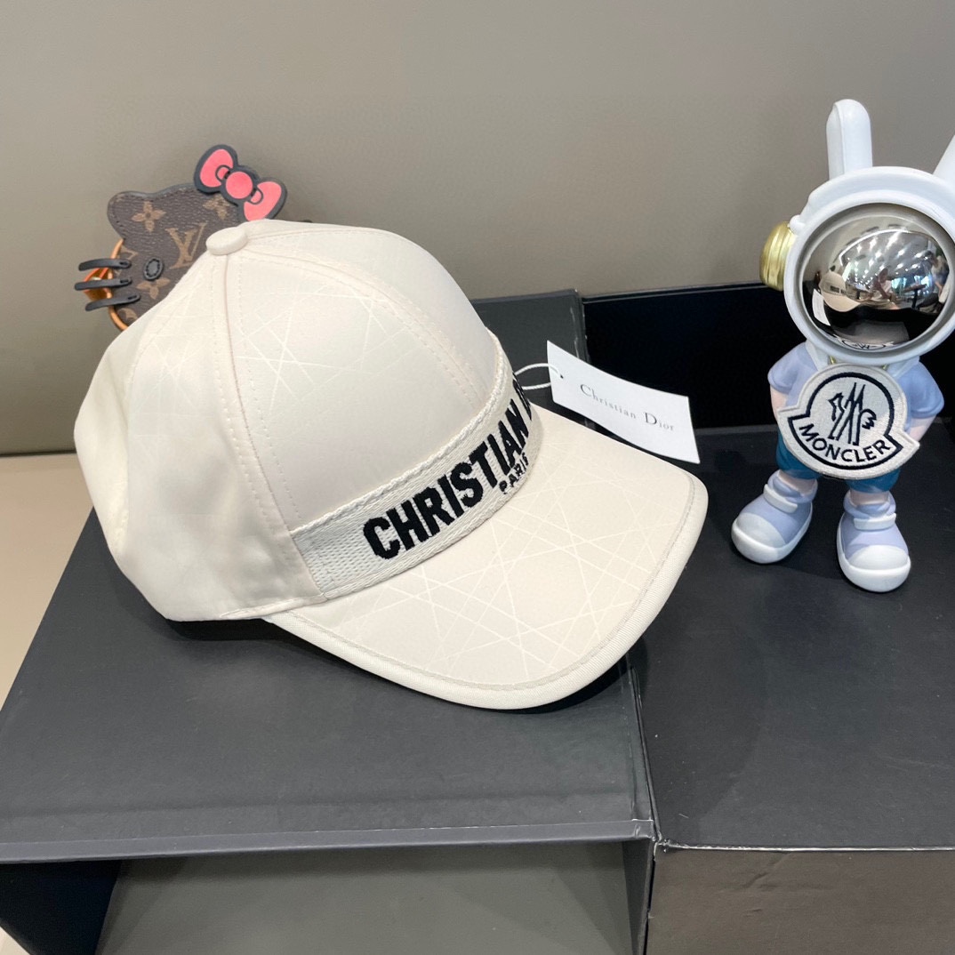  【DIOR迪奥】新款走量简约棒球帽🧢，新款出货，大牌款超好搭配，赶紧入手！