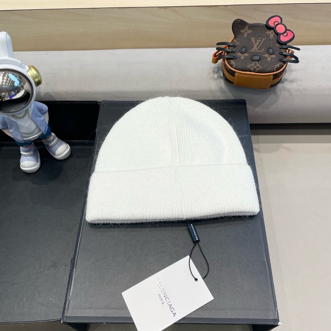 巴黎世家新款针织羊毛毛线帽，高品质定制羊毛，简约帅气新标志，男女同款超酷时尚街头风！兔毛头围:55-58