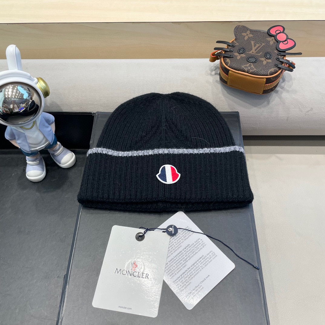 NO:217968,.The .The silhouette Moncler Mengkeli new classic knitted hat, very soft and skin-friendly, very elastic, textured and very versatile style~ Warm cashmere wool hat, both size is elastic~ universal for men and women, and can be worn for any head circumference. The quality is super good, I sincerely recommend hats, fisherman hats, baseball hats, knit hats, hats, christian louboutin, Moncler, Moncler, espadrilles, hats19860909.蒙口Moncler盟可睐新款经典针织帽,非常柔软亲肤,弹性很好有质感又非常百搭的款式~保暖的 羊绒毛线帽,均码有弹性~男女通用,任何头围都可以佩戴.质量超好真心推荐帽子渔夫帽棒球帽针织帽,帽子,christian louboutin,Moncler,Moncler,espadrilles,hats,hat