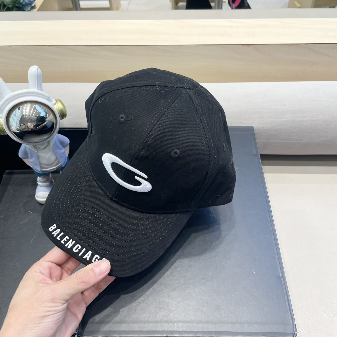 Balencia*a 巴黎世家新款棒球帽 🧢简约时尚超级无敌好看的帽子！