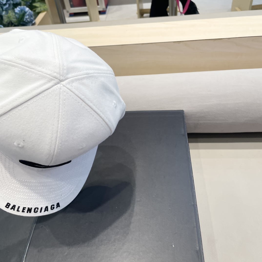 Balencia*a 巴黎世家新款棒球帽 🧢简约时尚超级无敌好看的帽子！