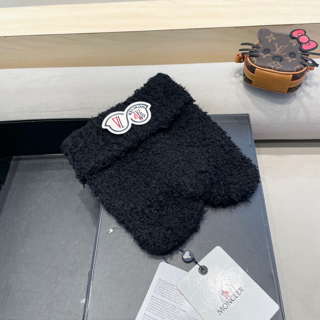 moncler蒙口可爱小熊耳朵毛绒帽子女秋冬季保暖护耳加绒加厚针织毛线套头冷帽