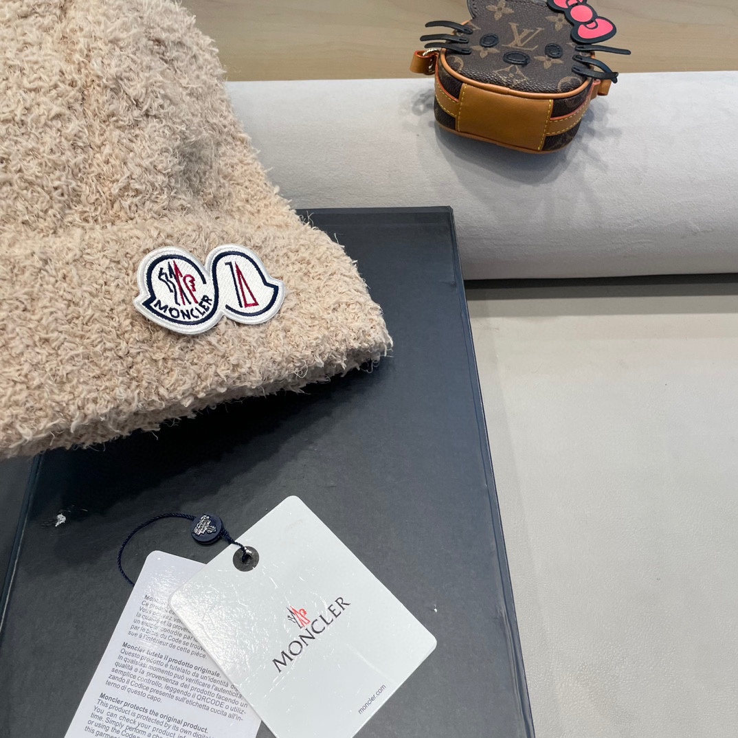 moncler蒙口可爱小熊耳朵毛绒帽子女秋冬季保暖护耳加绒加厚针织毛线套头冷帽