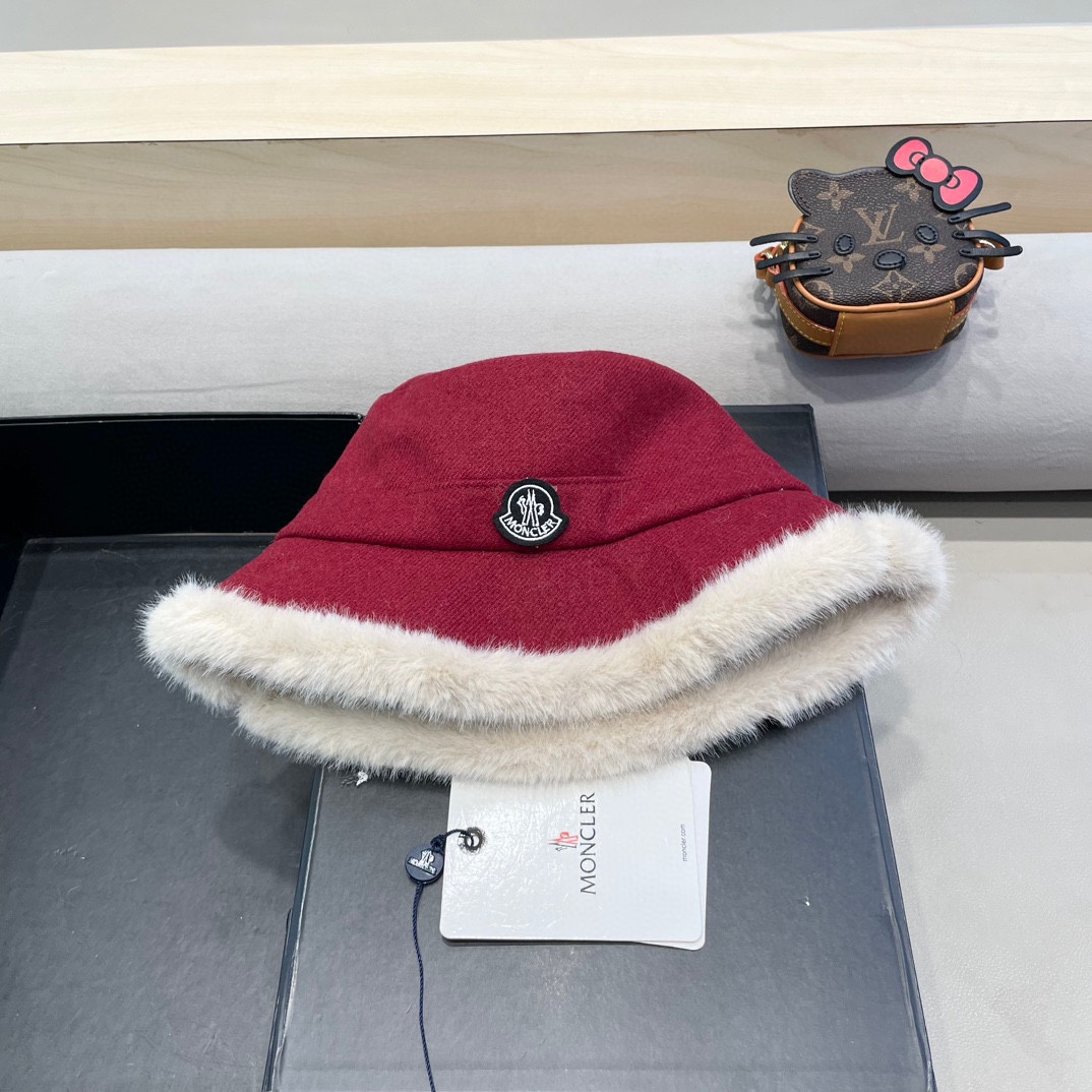 NO:704113,moncler new warm ear-protecting fisherman hat for women in autumn and winter thickened plush face-covering bucket hat showing face small cold-proof basin hat fisherman hat baseball cap knitted hat, hat, Moncler, espadrilles, hats19860909moncler蒙口新款保暖护耳渔夫帽女秋冬加厚毛绒遮脸水桶帽显脸小防寒盆帽帽子渔夫帽棒球帽针织帽,帽子,Moncler,espadrilles,hats,hat