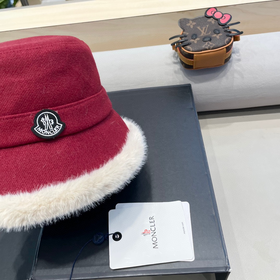moncler蒙口新款保暖护耳渔夫帽女秋冬加厚毛绒遮脸水桶帽显脸小防寒盆帽