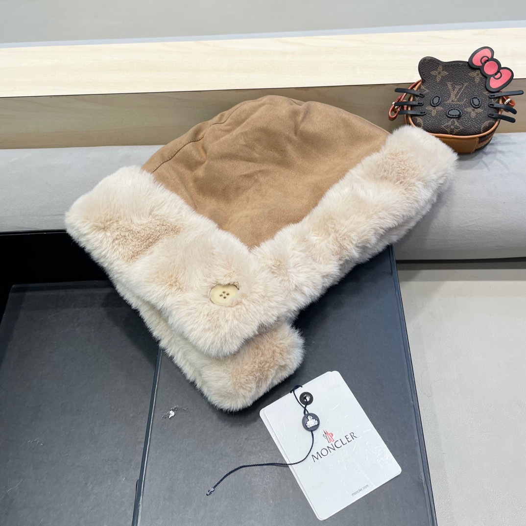 蒙口Moncler毛绒绒可爱雷锋帽女2024新款冬季加厚保暖麂皮绒护耳护颈套头帽子