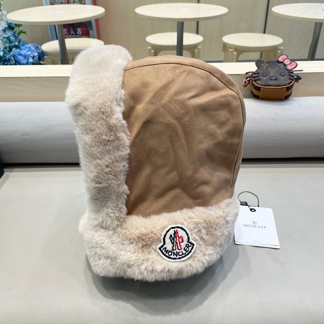 蒙口Moncler毛绒绒可爱雷锋帽女2024新款冬季加厚保暖麂皮绒护耳护颈套头帽子