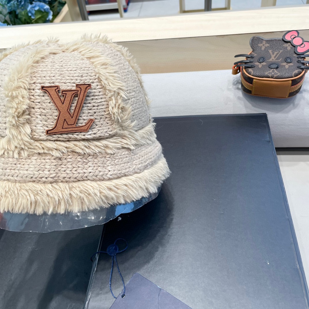 🧢路易威登棒球帽 LouisVuitton😍毛绒帽子女秋冬季2024新款针织帽大头围显脸小加厚保暖护耳渔