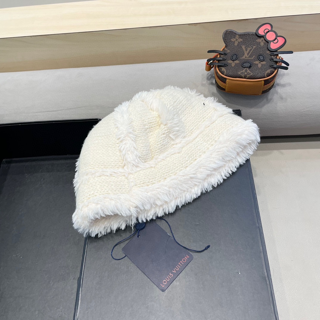 🧢路易威登棒球帽 LouisVuitton😍毛绒帽子女秋冬季2024新款针织帽大头围显脸小加厚保暖护耳渔
