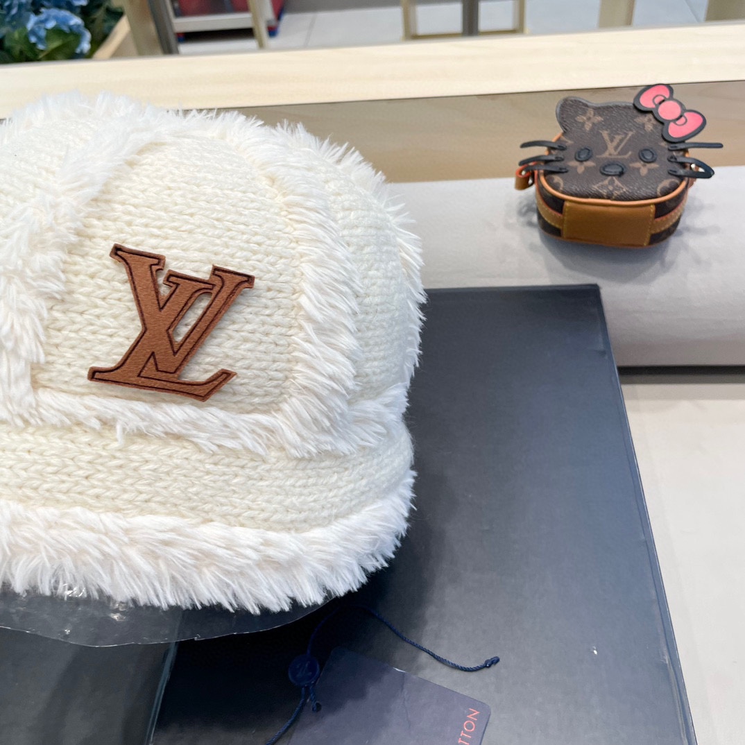 🧢路易威登棒球帽 LouisVuitton😍毛绒帽子女秋冬季2024新款针织帽大头围显脸小加厚保暖护耳渔