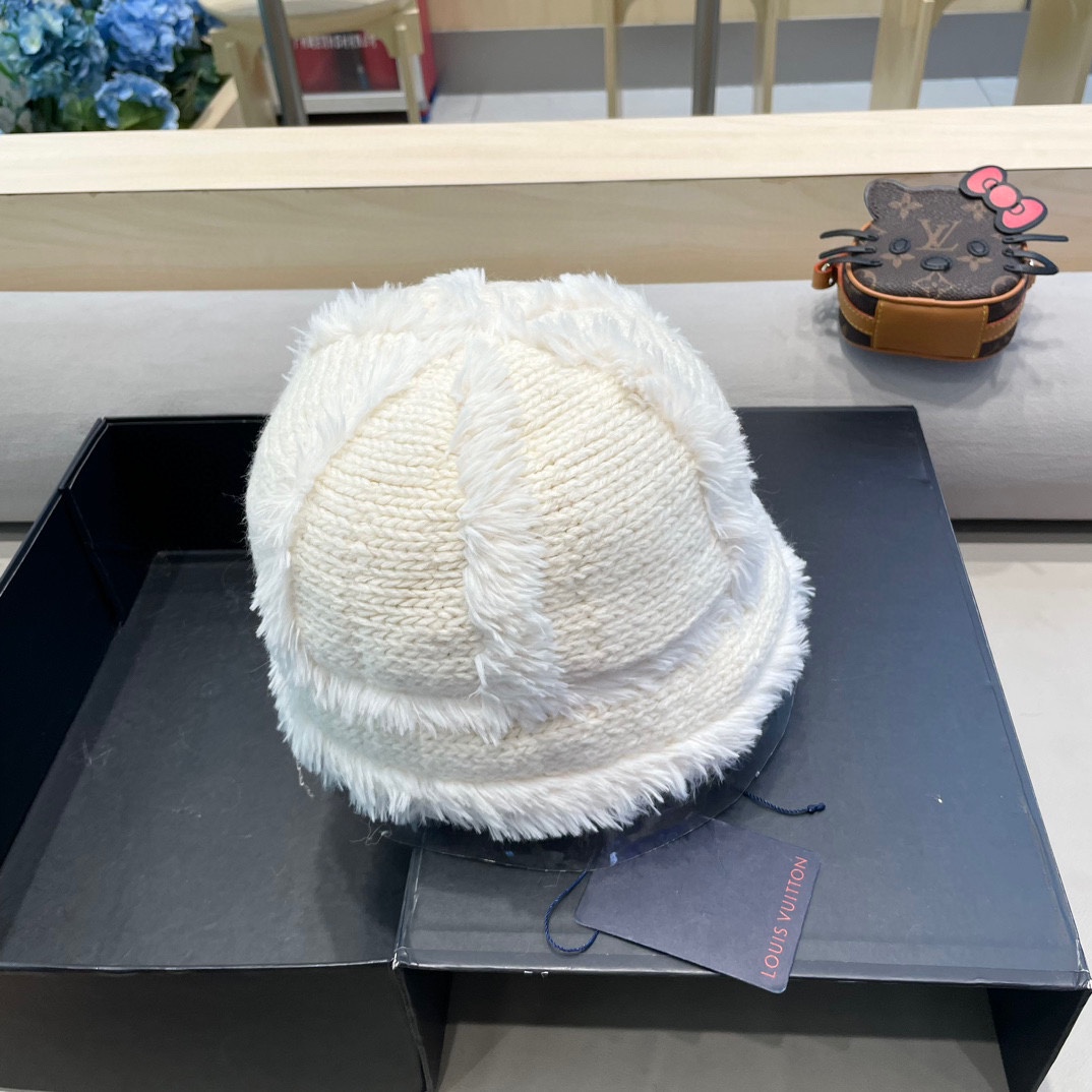 🧢路易威登棒球帽 LouisVuitton😍毛绒帽子女秋冬季2024新款针织帽大头围显脸小加厚保暖护耳渔