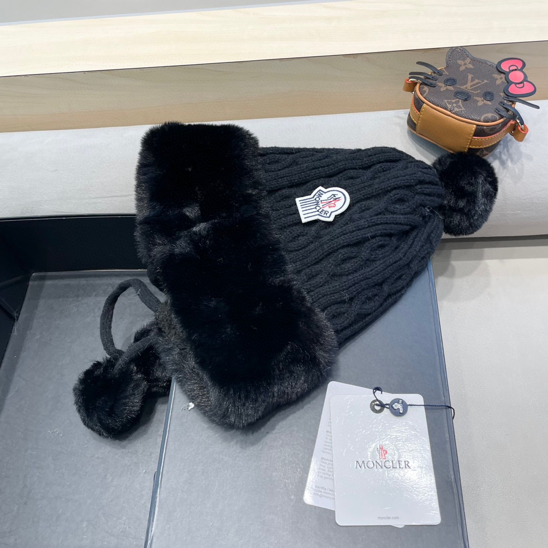 蒙口Moncler秋冬季女甜美可爱毛球雷锋帽韩版加绒加厚针织帽子保暖护耳毛线帽