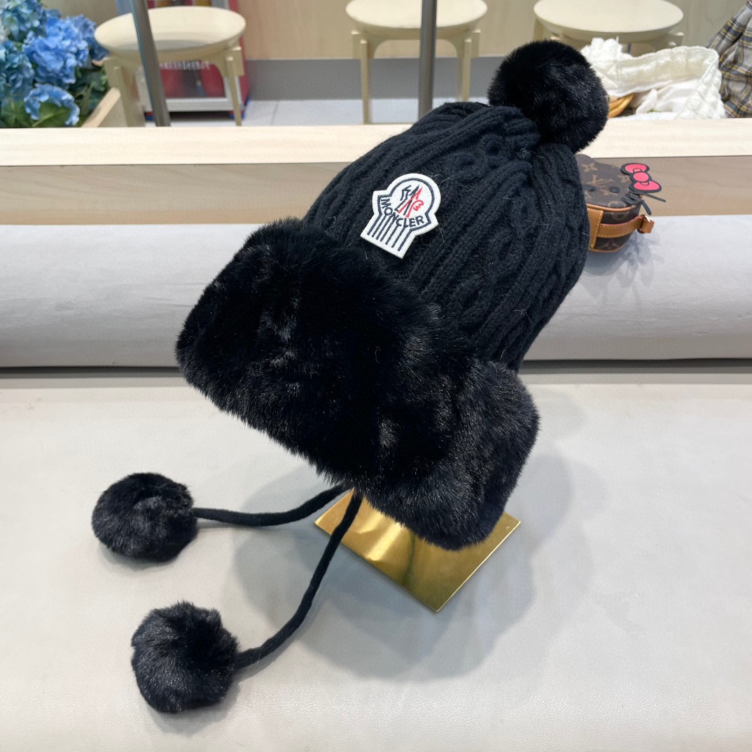 蒙口Moncler秋冬季女甜美可爱毛球雷锋帽韩版加绒加厚针织帽子保暖护耳毛线帽