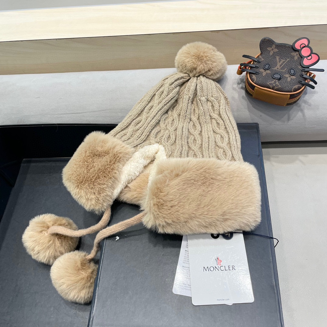 蒙口Moncler秋冬季女甜美可爱毛球雷锋帽韩版加绒加厚针织帽子保暖护耳毛线帽