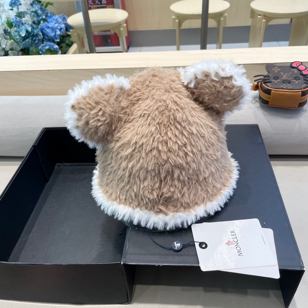 【MONCLER蒙口秋冬柔软皮草毛茸茸加厚保暖渔夫帽珠钻流苏耳朵盆帽