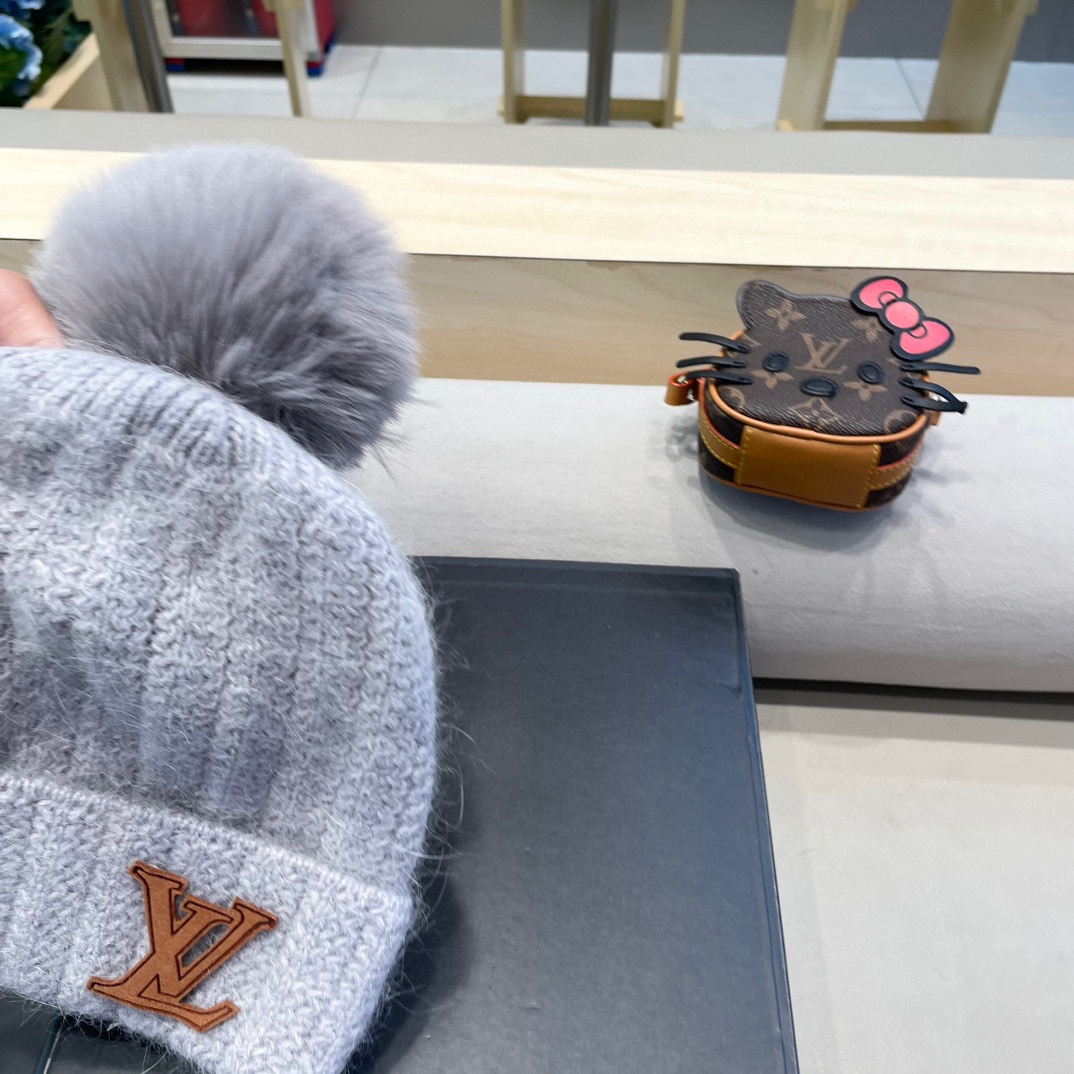 【LV路易威登】2024秋冬款女款专柜款针织毛线帽，大牌设计～秋冬穿搭必备