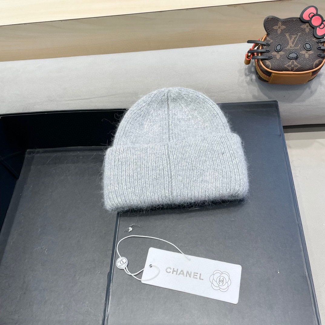 Chanel香奈儿 小香中古爆款双C针织毛线帽网红时尚达人爆款，高品质高弹棉质纱，简约时尚款！
