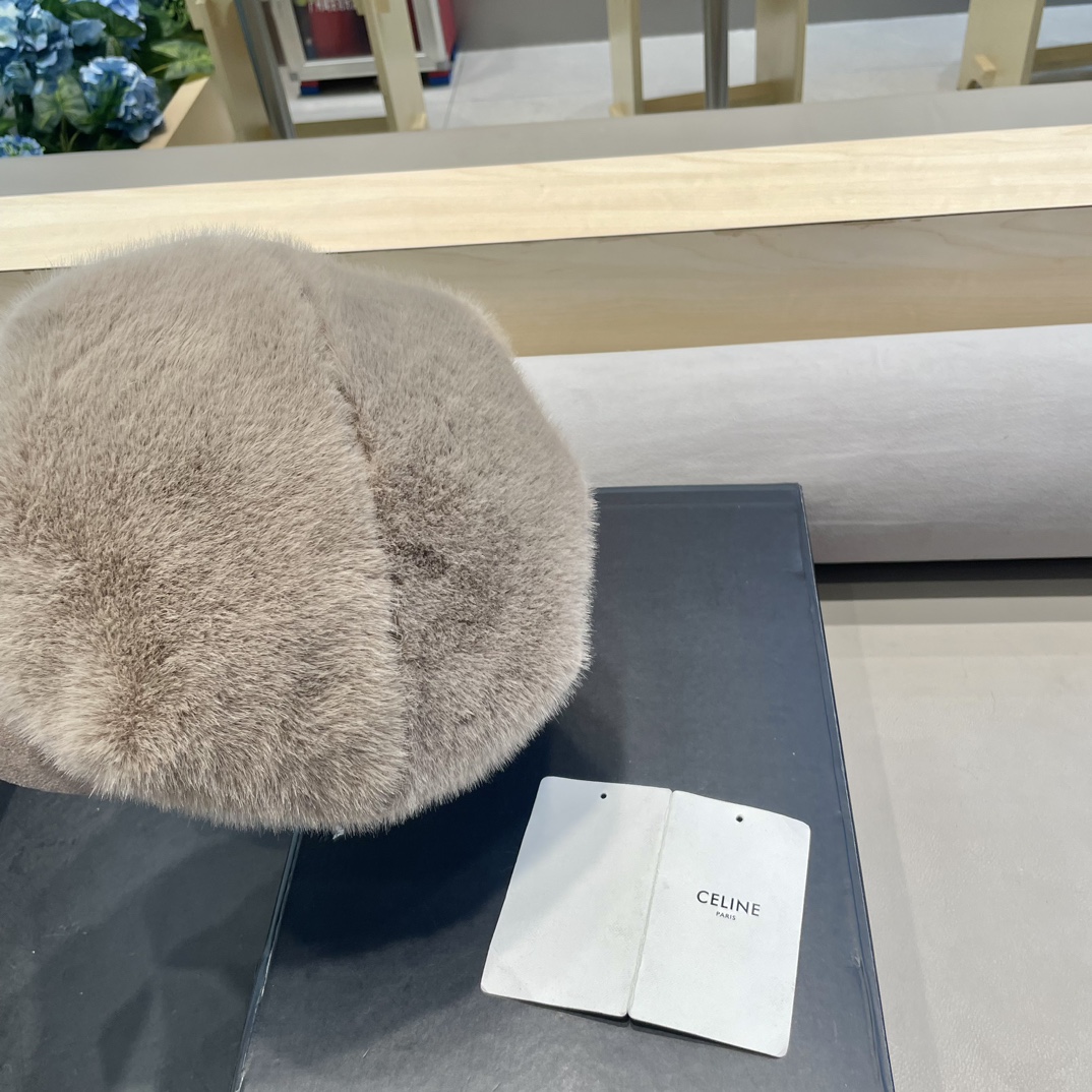 塞琳Celine仿水貂毛绒贝雷帽女冬季显脸小报童画家帽大头围保暖毛绒八角帽子
