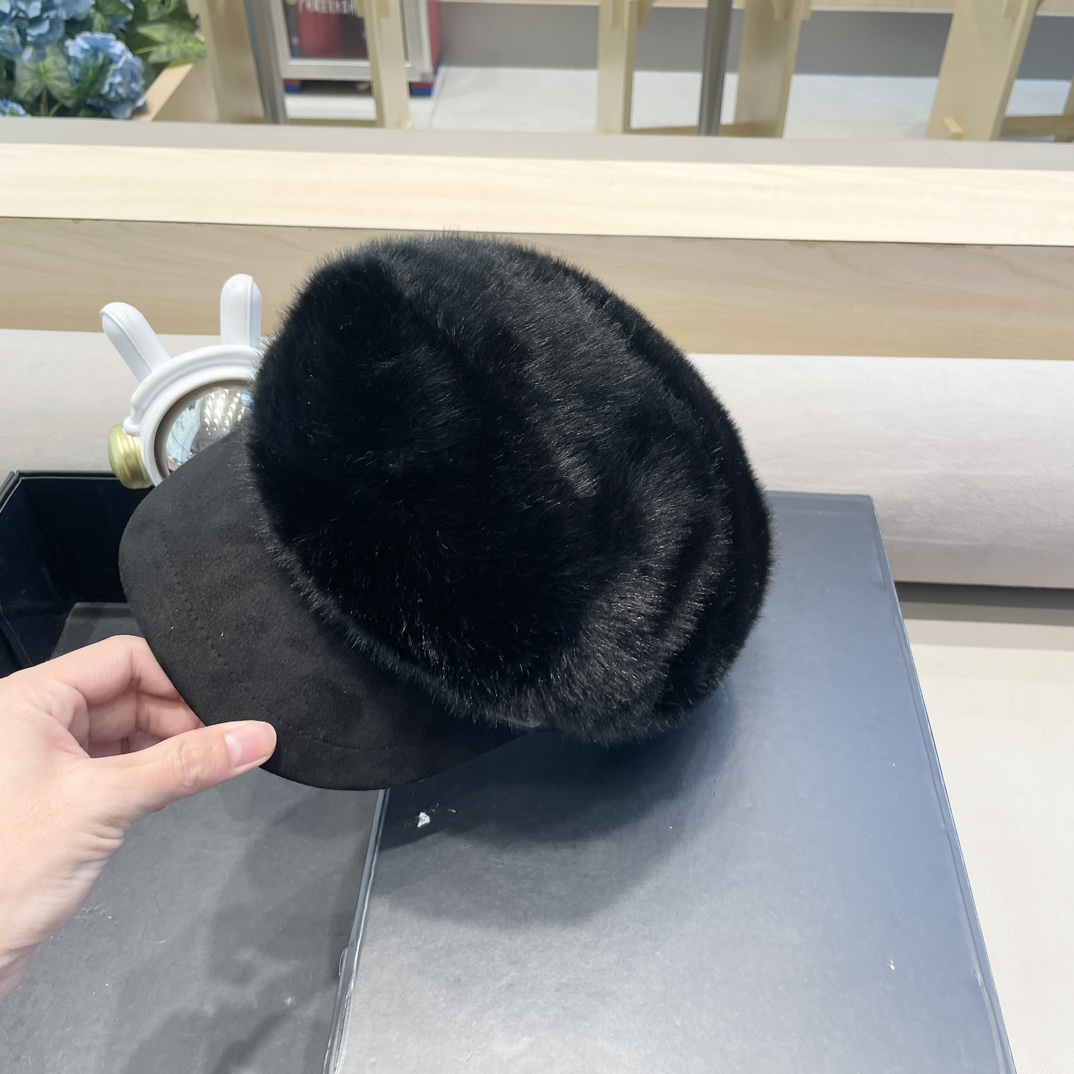 塞琳Celine仿水貂毛绒贝雷帽女冬季显脸小报童画家帽大头围保暖毛绒八角帽子