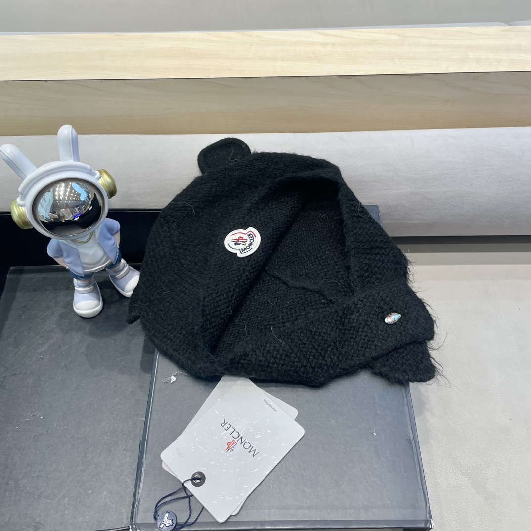 moncler小熊毛线帽子女可爱显脸小含羊毛针织帽秋冬保暖护耳雷锋帽