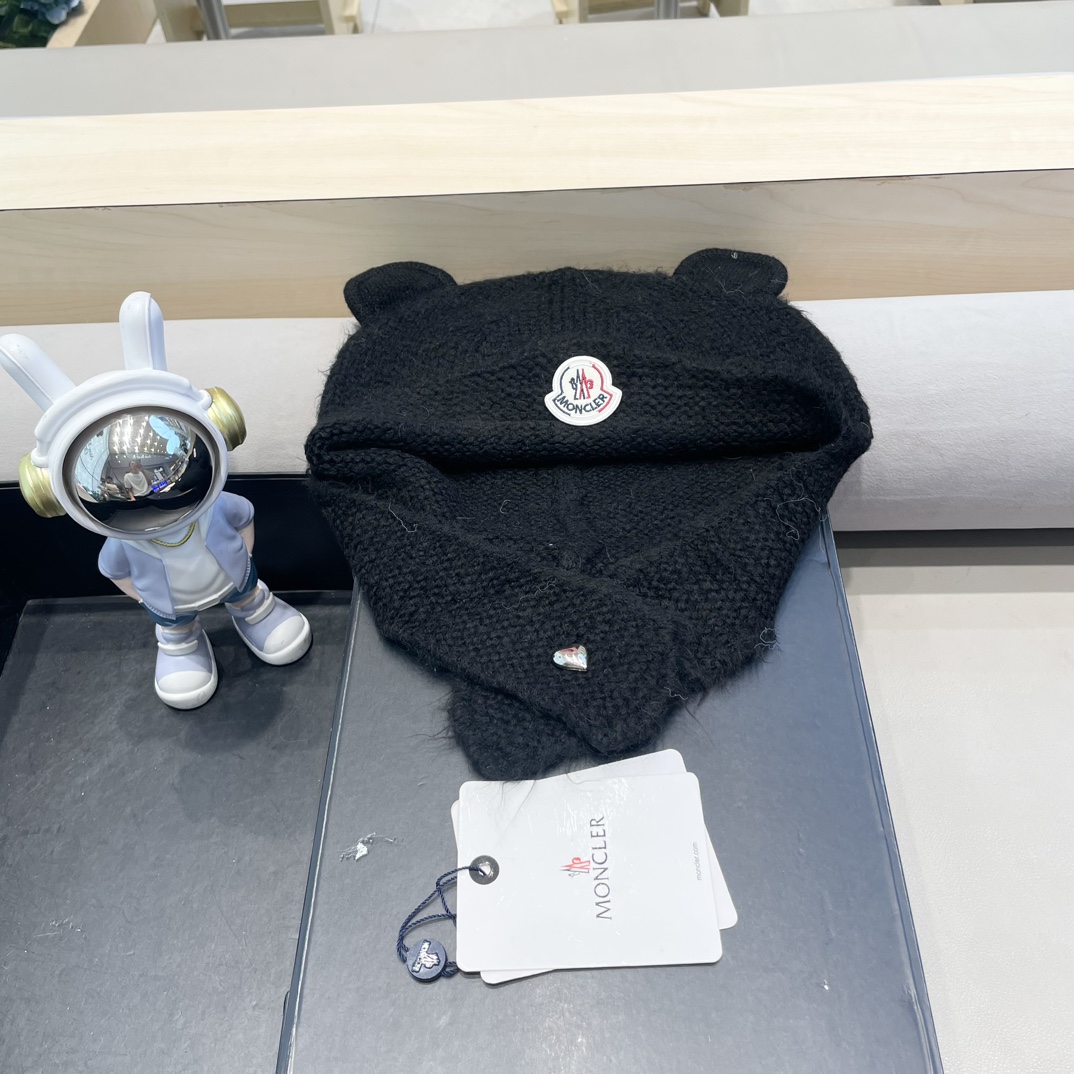 moncler小熊毛线帽子女可爱显脸小含羊毛针织帽秋冬保暖护耳雷锋帽