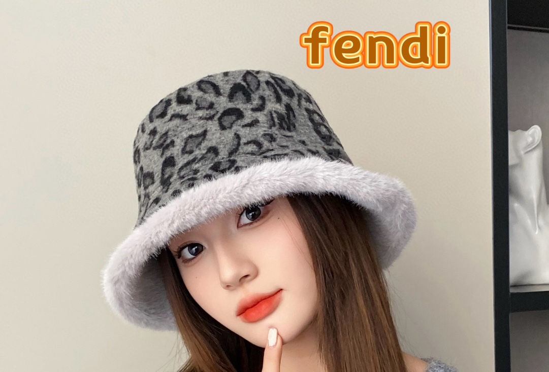 芬迪fendl新款豹纹保暖毛绒盆帽网红秋冬渔夫帽加厚加绒小众女款复古百搭毛