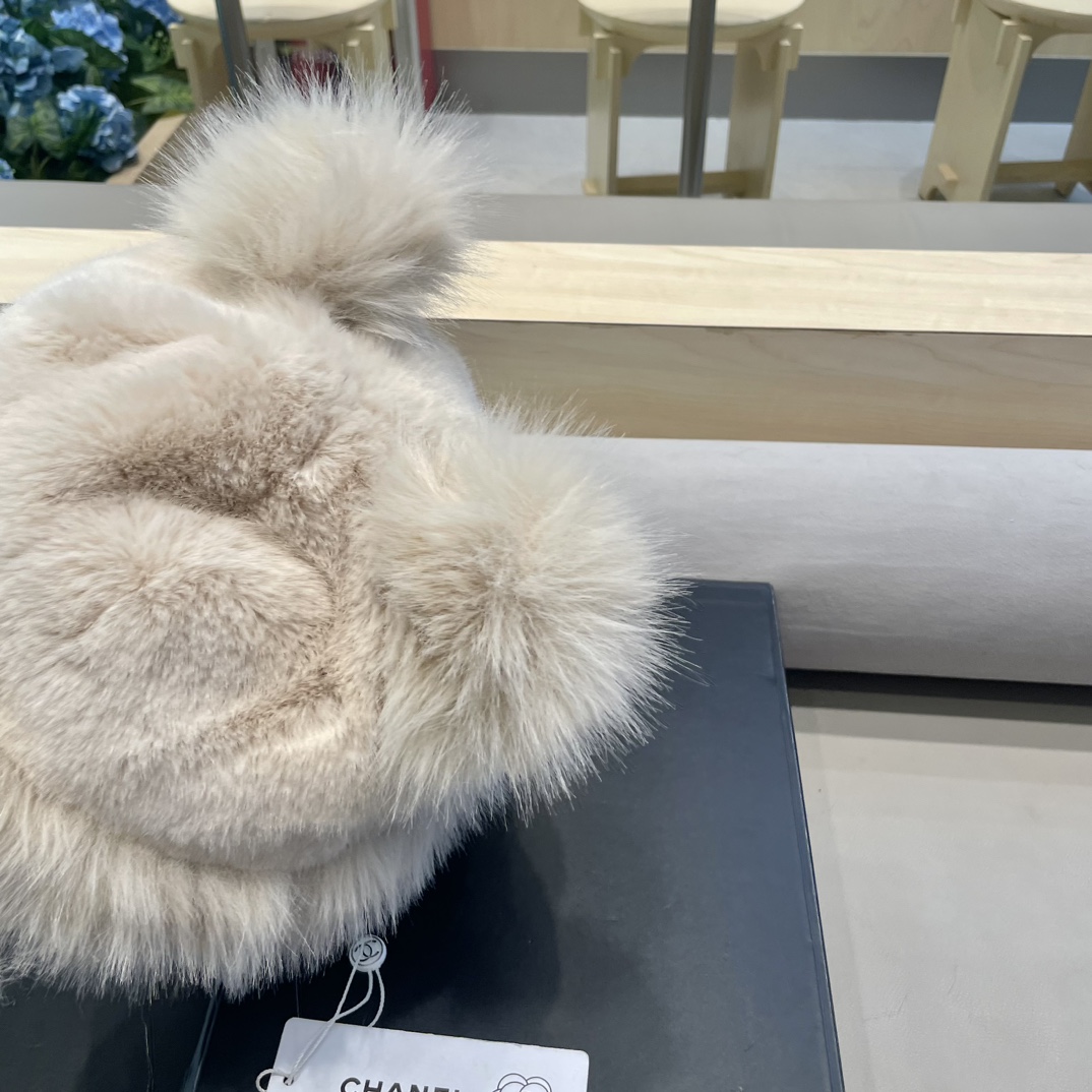 Chanel香奈儿可爱小熊耳朵帽子女2024秋冬新款氛围感百搭保暖毛绒护耳帽